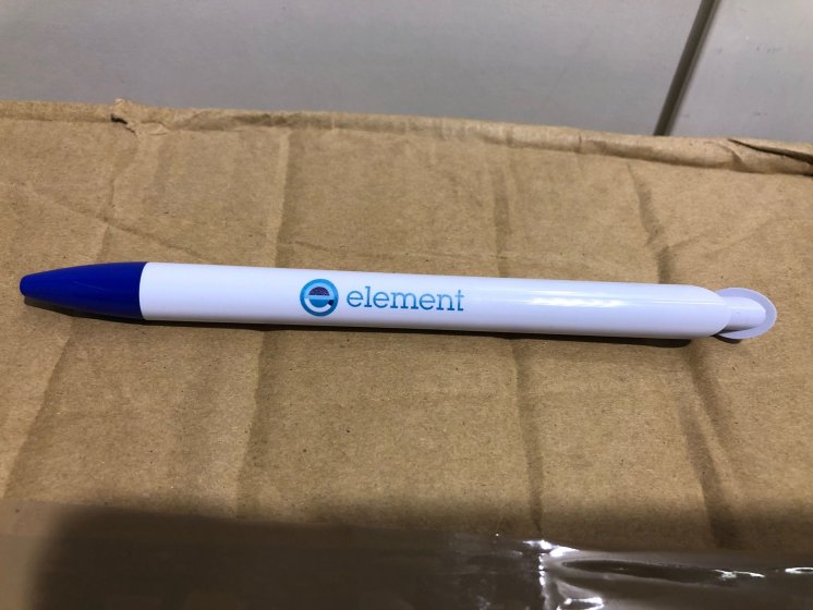 Bol&iacute;grafo personalizado para Element Sevilla.