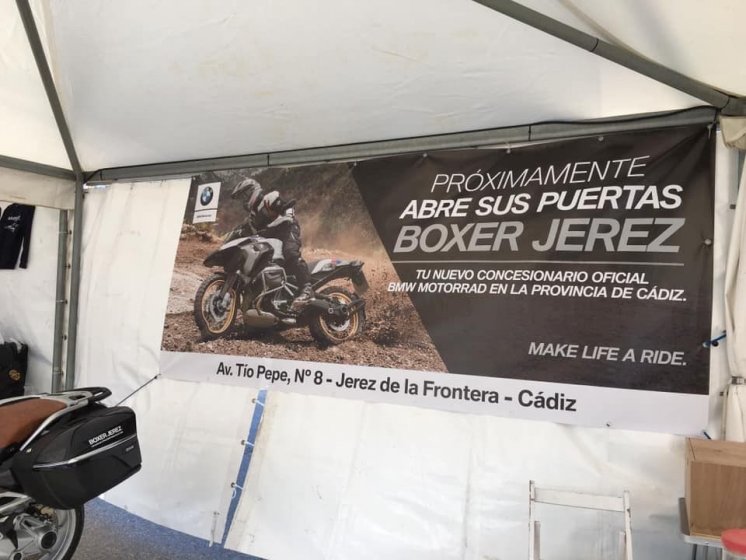 Lonas publicitarias en impresión digital para Boxer Jerez, BMW Motorrad en Jerez de la Frontera Cádiz.