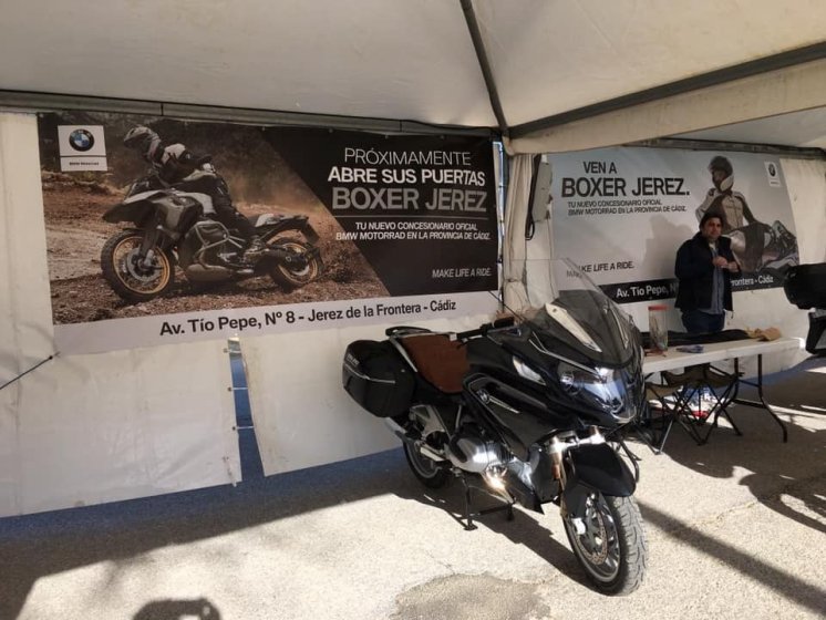 Lonas publicitarias en impresión digital para Boxer Jerez, BMW Motorrad en Jerez de la Frontera Cádiz.