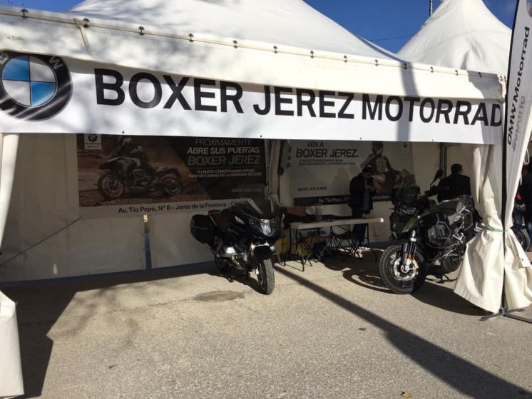 Lonas publicitarias en impresión digital para Boxer Jerez, BMW Motorrad en Jerez de la Frontera Cádiz.