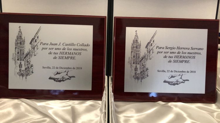 Placa conmemorativa con estuche, personalizada en impresi&oacute;n digital. EVA 3 en Constantina Sevilla.