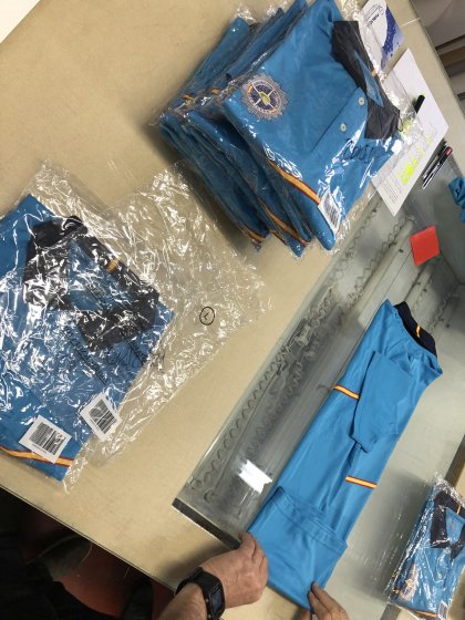 Polo t&eacute;cnico con grabaci&oacute;n en transfer textil, para la Agrupaci&oacute;n Motorista Cota Cero Sevilla.