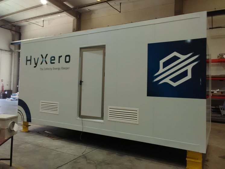 Rotulaci&oacute;n de contenedor conatiner en vinilo de corte de alta calidad. Hy Xero Sevilla