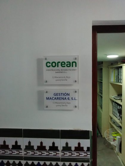 Rótulo Cartel placa rotulado con vinilo, para Corean Sevilla.