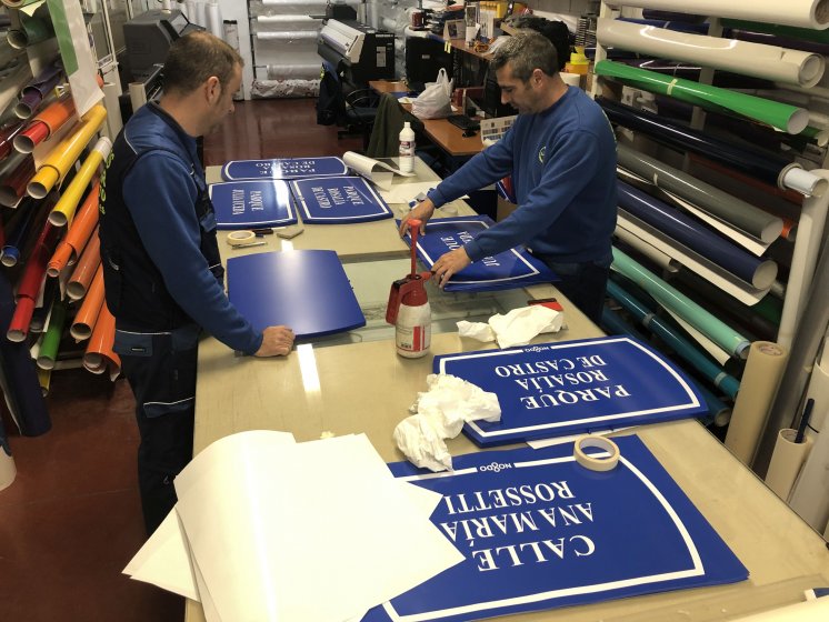 R&oacute;tulo Cartel de Se&ntilde;alizaci&oacute;n Callejero de Sevilla. Trabajos realizados para Utremultigesti&oacute;n SL en Sevilla.