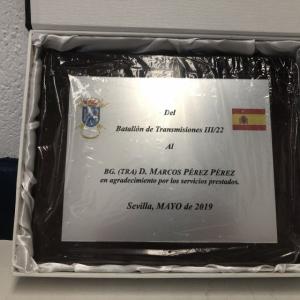 Placa conmemorativa personalizada. Batall&oacute;n de transmisiones 22 Sevilla. 