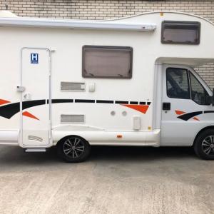 Rotulación de Autocaravana en vinilo de corte, en Dos Hermanas Sevilla.