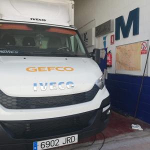 Rotulación de camión con vinilos de corte. Gefco Sevilla.