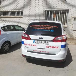 Rotulación de coche con vinilos de corte y microperforado homologado para cristales. Efamoa en Sevilla.