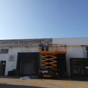Rotulación de frontal en vinilos laminados. Fábrica de Segundín en Aracena Huelva.