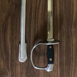 Sable de suboficial con funda del Ejército. Originales y réplicas. 