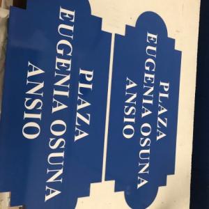 Señales en hierro fundido y forja para el Ayuntamiento de Sevilla. Trabajos para Utre Multigesión.