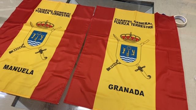 Banderas mochila personalizada. Cuartel General de la Fuerza Terrestre Sevilla.