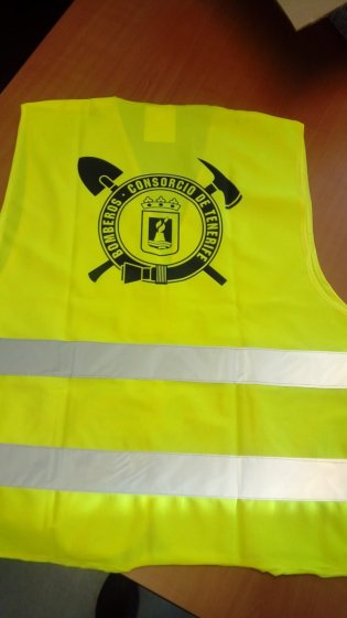 Chalecos reflectantes de seguridad para en consorcio de Bomberos de Tenerife.