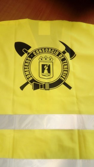 Chalecos reflectantes de seguridad para en consorcio de Bomberos de Tenerife.