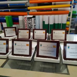 Placa conmemorativa con estuche, personalizada en impresi&oacute;n digital. Batall&oacute;n de transmisiones III/22 en Sevilla.