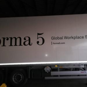Rotulación de camión trailer, en vinilo de corte para Forma 5 en Sevilla.