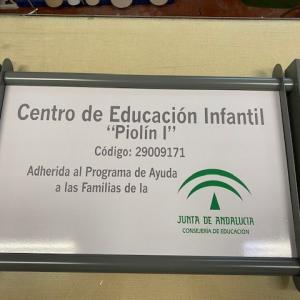 Rótulo Cartel homologado de Junta de Andalucía, Programa de Ayuda a las familias. Sevilla.