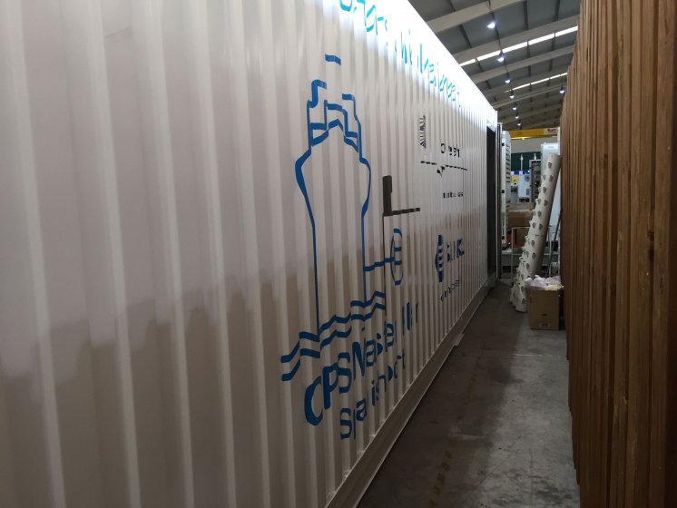 Rotulaci&oacute;n de contenedores container en vinilo de corte especial para Sampol. Fabricados por Proinsener Sevilla.