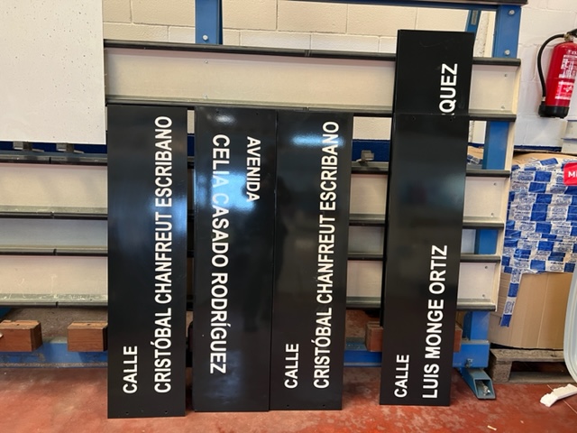 Se&ntilde;alizaci&oacute;n de calles de Dos Hermanas Sevilla.