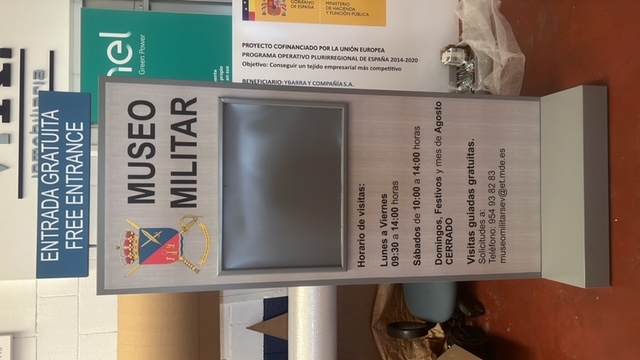 T&oacute;tem con ruedas para el Museo de Historia Militar de Sevilla.