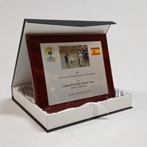 Placa conmemorativa en impresi&oacute;n digital. Guardia Civil Seprona Sevilla.