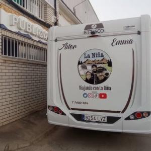 Rotulación de autocaravana de particular en Sevilla.