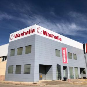 Rotulación en vinilo de corte para exterior, para Washalia en Dos Hermanas Sevilla.