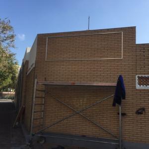 Rótulo cartel en lona enmarcada en perfilería EK2 y lona tensada tipo lienzo. Centro infantil Concilio en Sevilla.