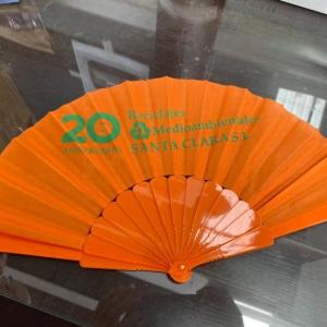 Abanico en grabado en tampograf&iacute;a para Reciclajes Santa Clara. Dos Hermanas Sevilla.