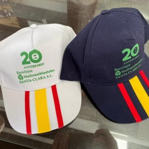 Gorras en grabado en tampograf&iacute;a para Reciclajes Santa Clara. Dos Hermanas Sevilla.