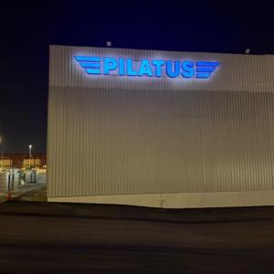 Letras corpóreas en aluminio lacado y frontal de metacrilato rotulado e iluminados con led, para Pilatus Sevilla. Trabajos para Spal Servicios Sevilla.