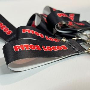Llavero tela para Pitos Locos en Bellavista Sevilla.