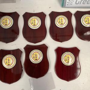 Metopa en cer&aacute;mica sobre madera para el Ej&eacute;rcito del Aire. Sevilla