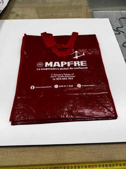 Bolsa de rafia en serigraf&iacute;a para Mapfre Bellavista en Sevilla.