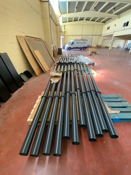 Primera entrega de la se&ntilde;alizaci&oacute;n de calles de Dos Hermanas en Sevilla.