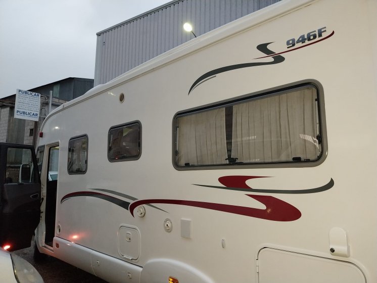 Rotulación De autocaravana en Sevilla.