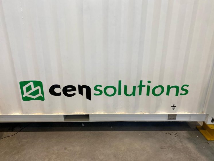 Rotulaci&oacute;n de contenedores container en vinilo de corte especial para CenSolutions en Dos Hermanas Sevilla.