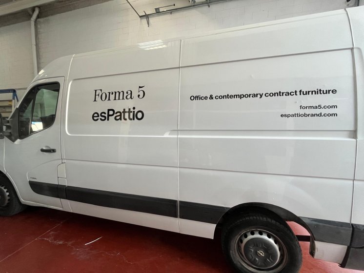 Rotulación de Furgoneta para Forma 5 en Sevilla.