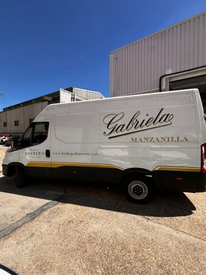 Rotulación de Furgoneta en vinilo fundido. Para Manzanilla La Grabiela. Sanlúcar de Barrameda. Cádriz