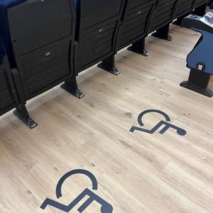 Rotulación suelo pictogramas para el teatro de Bormujo en Sevilla.