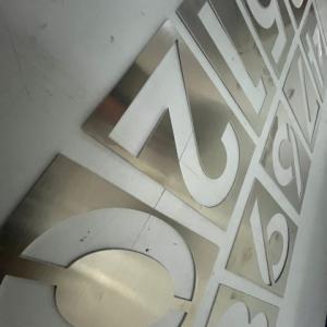 Rótulo plantilla en aluminio para Reepoxa Sevilla.