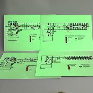Señalética Cartel de evacuación con plano en fotoluminiscencia, para el Acuartelamiento aéreo de Tablada en Sevilla.
