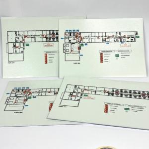 Señalética Cartel de evacuación con plano en fotoluminiscencia, para el Acuartelamiento aéreo de Tablada en Sevilla.